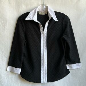 Como black and white zip-up textured blouse, size S/P